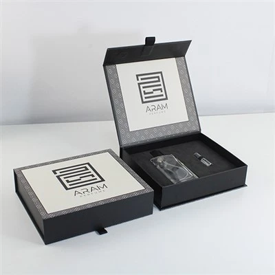 Dawb Hard Perfume Box Nrog Sib Nqus